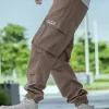 Pantalon con bolsillos laterales