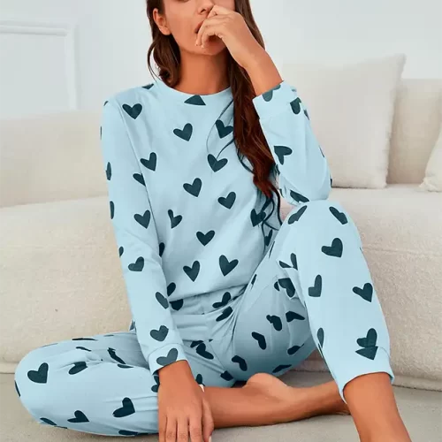 Pijama estampado de corazón