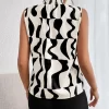 Blusa sin manga con estampado