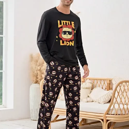 Pijama estampado leon