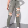 Jeans ajustados con aberturas